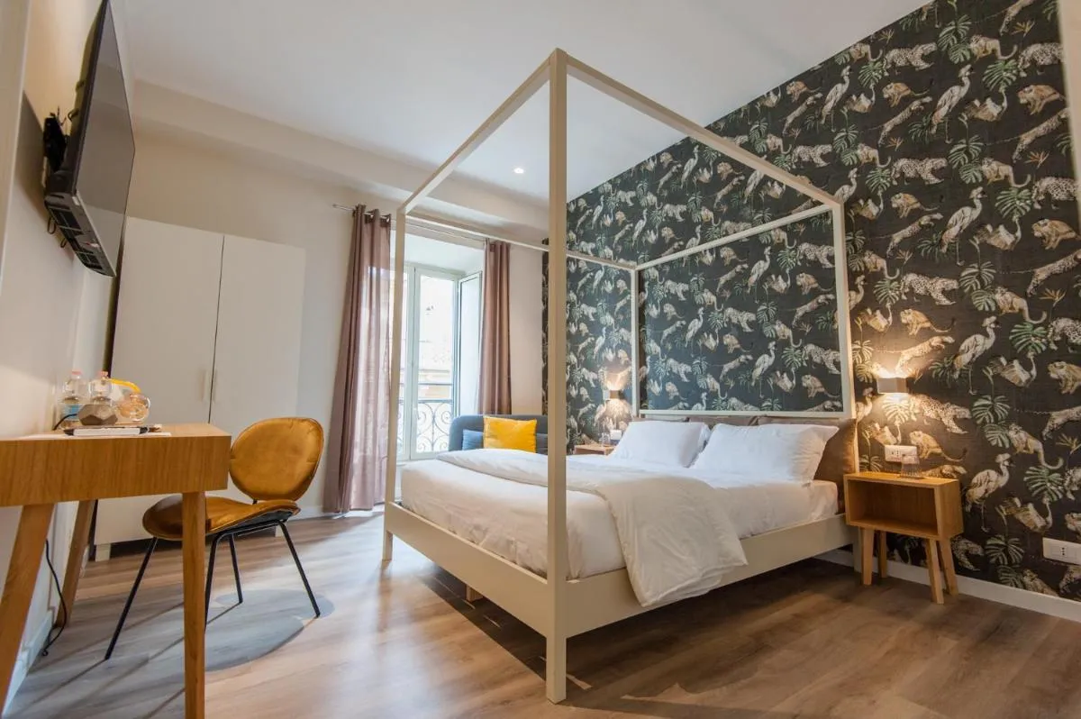 Image 1 of Design 18 Charming Rooms