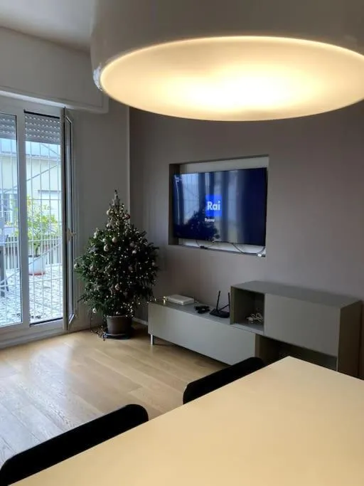Image 3 of Design Monteverde Flat