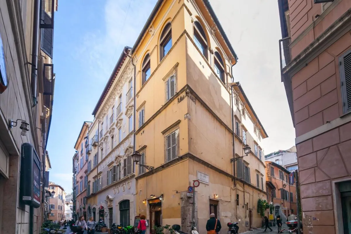 Image 4 of Domus Lupae -live in the heart of Rome