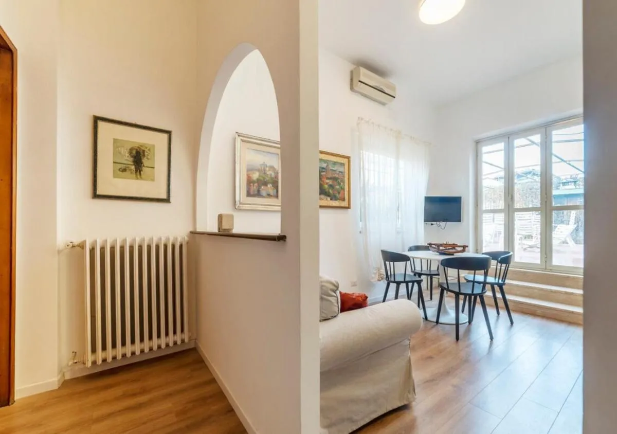 Image 4 of Elegant, with Private Terrace next to the Vatican