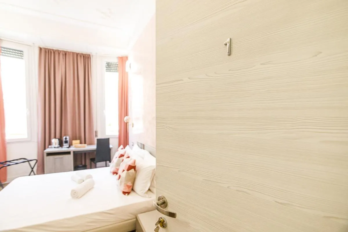 Image 5 of Erreggi Luxury Rooms