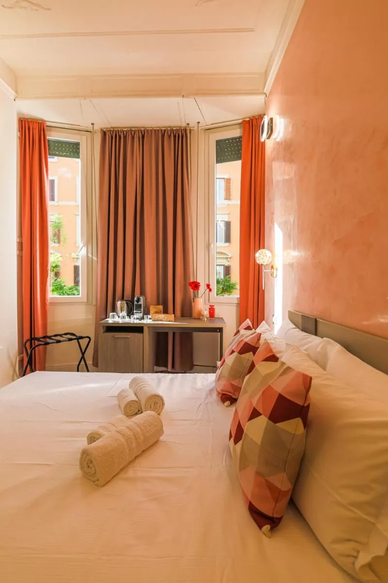 Image 3 of Erreggi Luxury Rooms