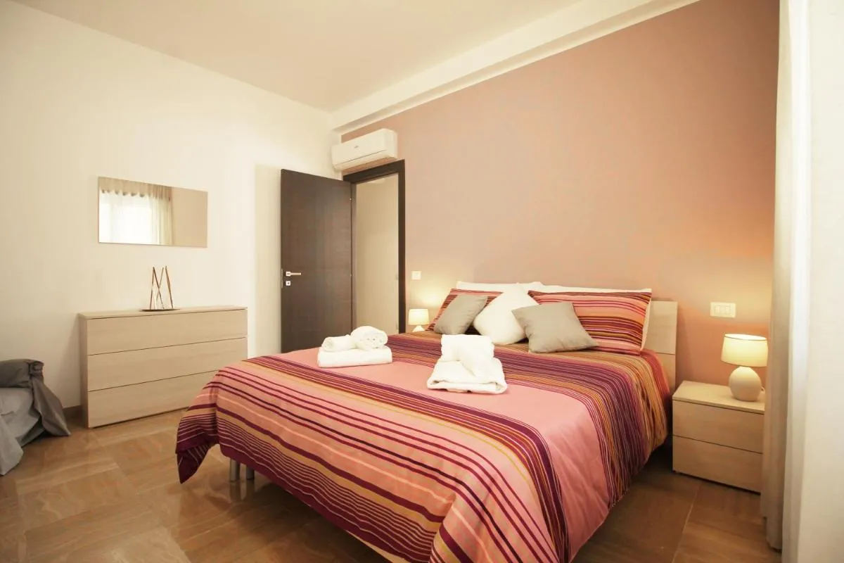 Image 6 of Eur Bright Spacious Terraced Apartment with private parking only for Small Cars