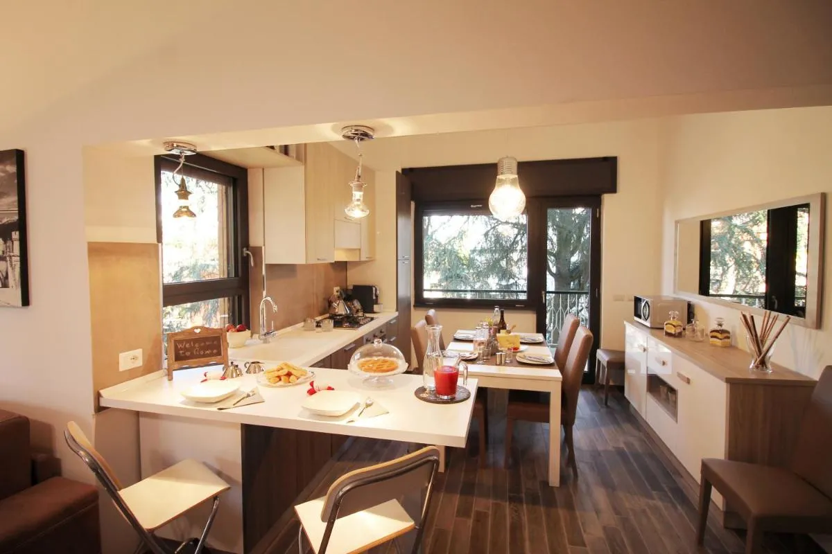 Image 4 of Eur Bright Spacious Terraced Apartment with private parking only for Small Cars