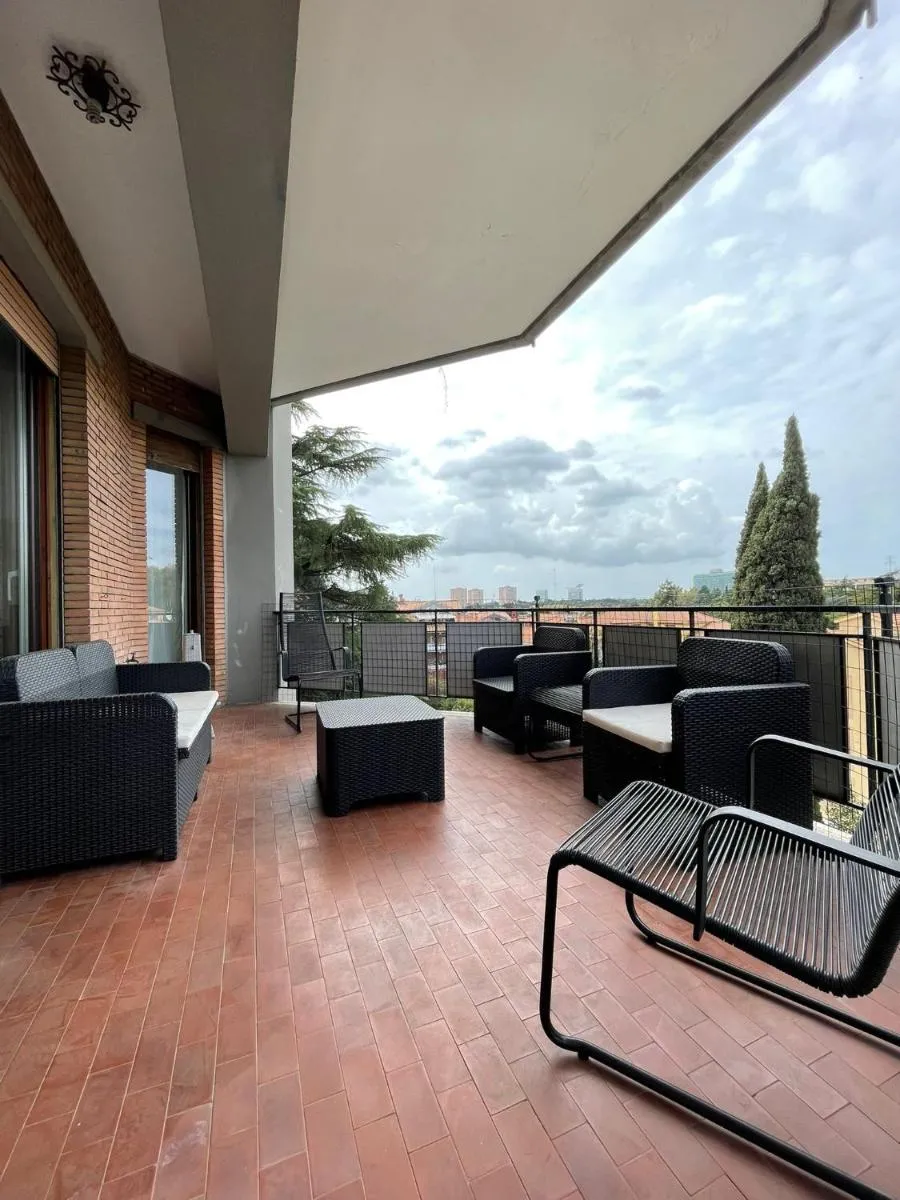 Image 6 of Eur Centro lux apartment con camino
