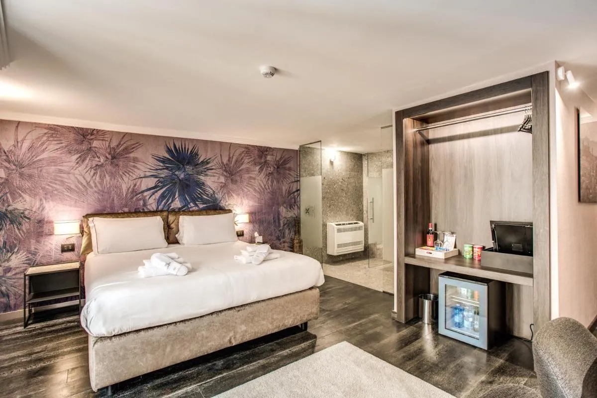 Image 4 of FOURHEADS Private Suites