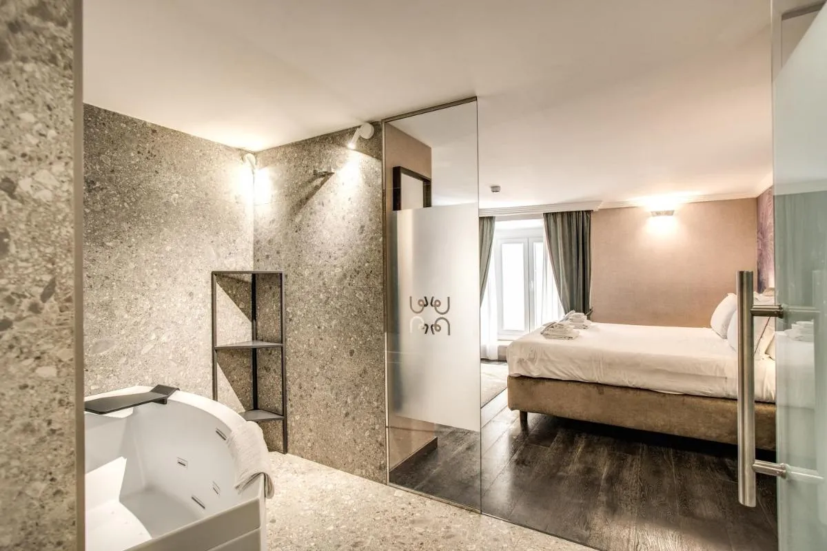 Image 5 of FOURHEADS Private Suites