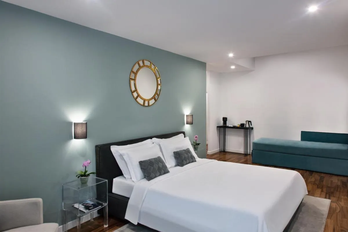 Image 5 of Fellini Design Suites