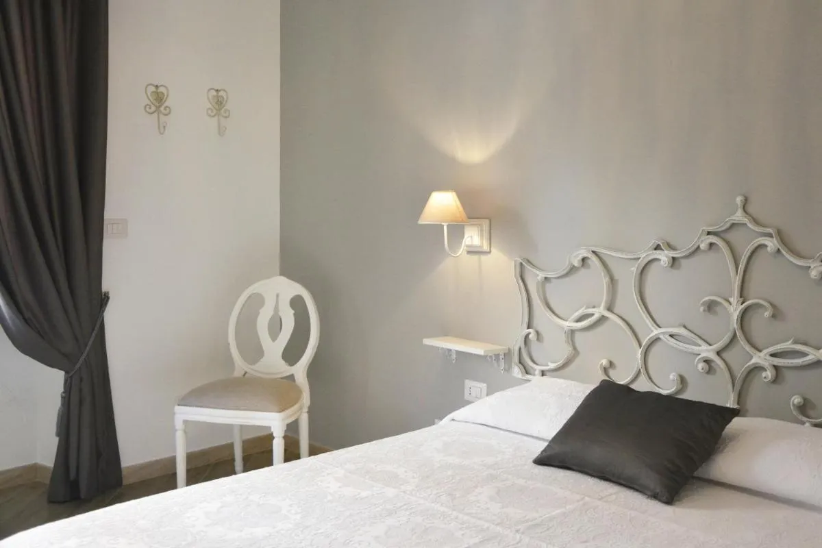 Image 1 of Gens Claudia, Vatican Luxury Apartments