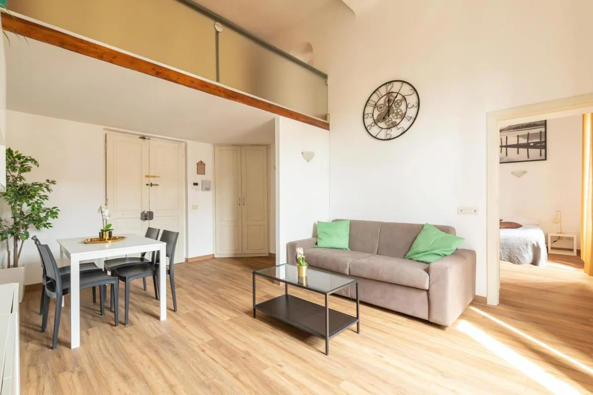 Image 3 of Ginevra Suite