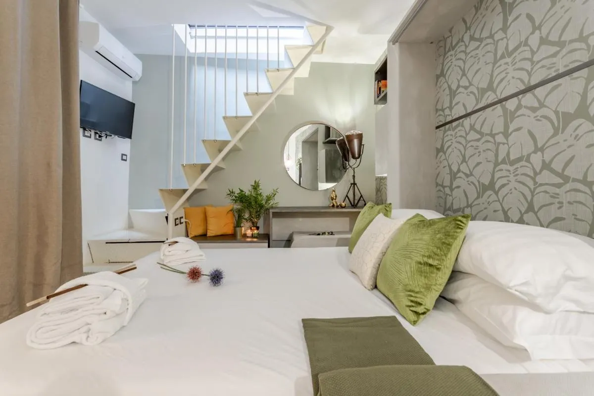 Image 1 of Green Terrace Loft Colosseum