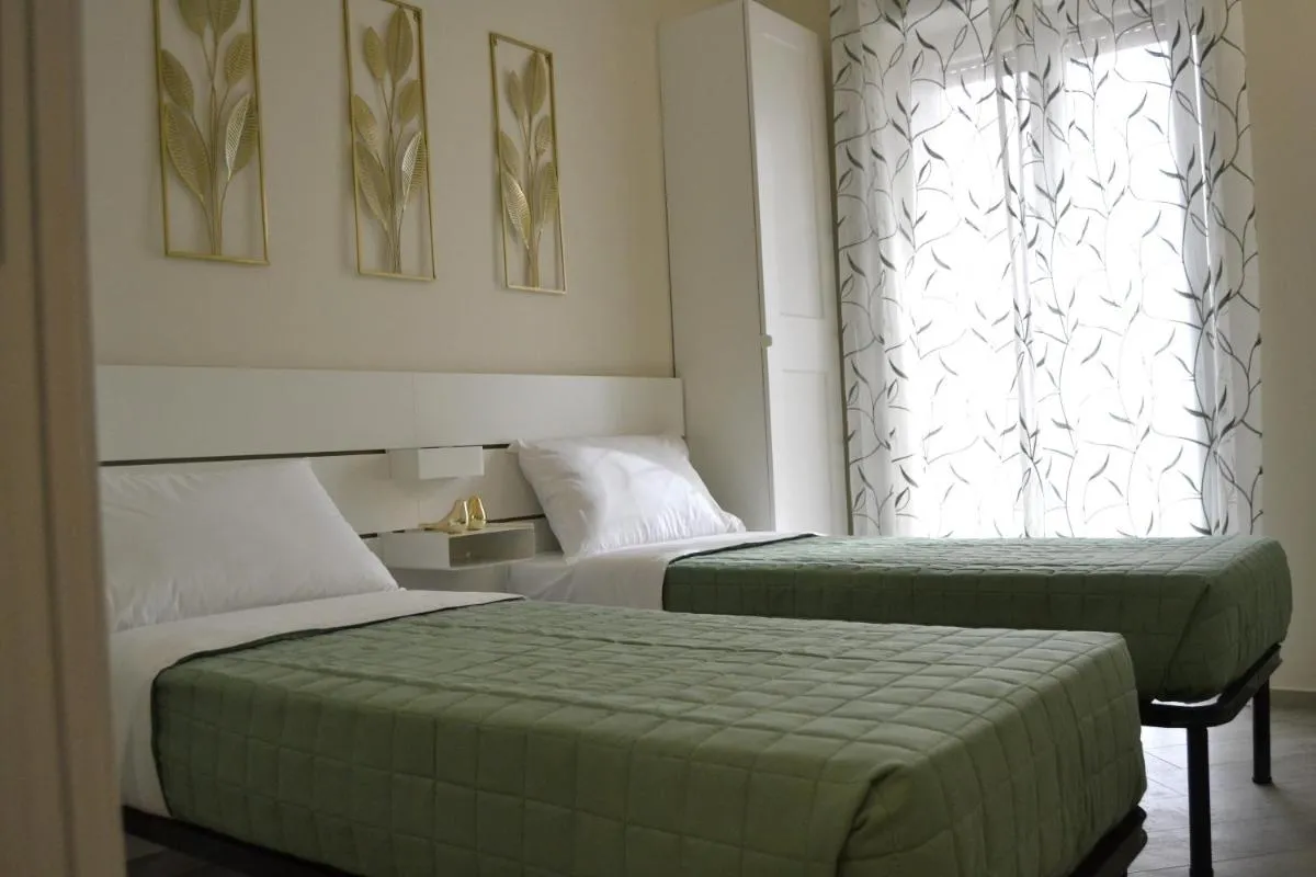 Image 6 of Green and Blue Apartment