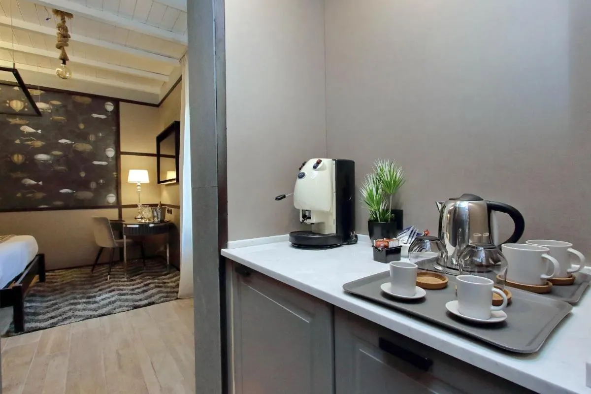 Image 2 of HELMIRAGE PIAZZA DI SPAGNA SUITE