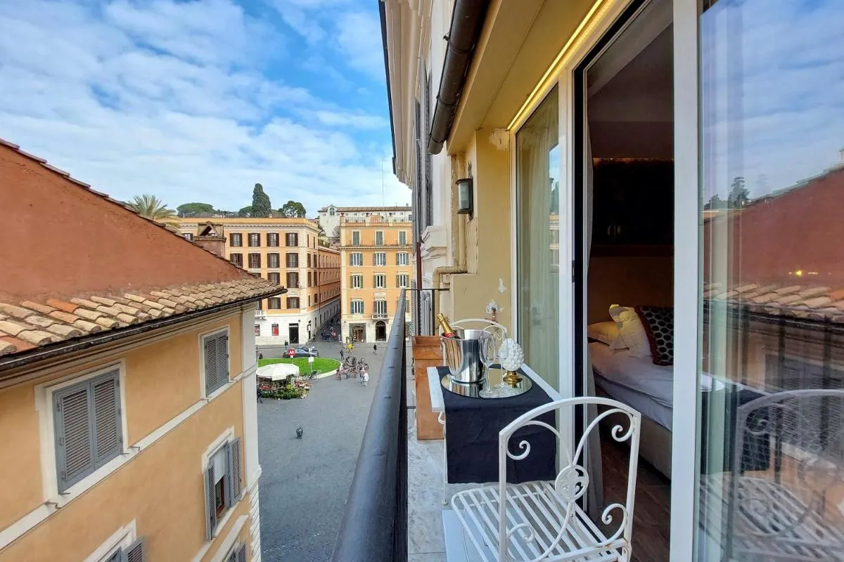 Image 1 of HELMIRAGE PIAZZA DI SPAGNA SUITE