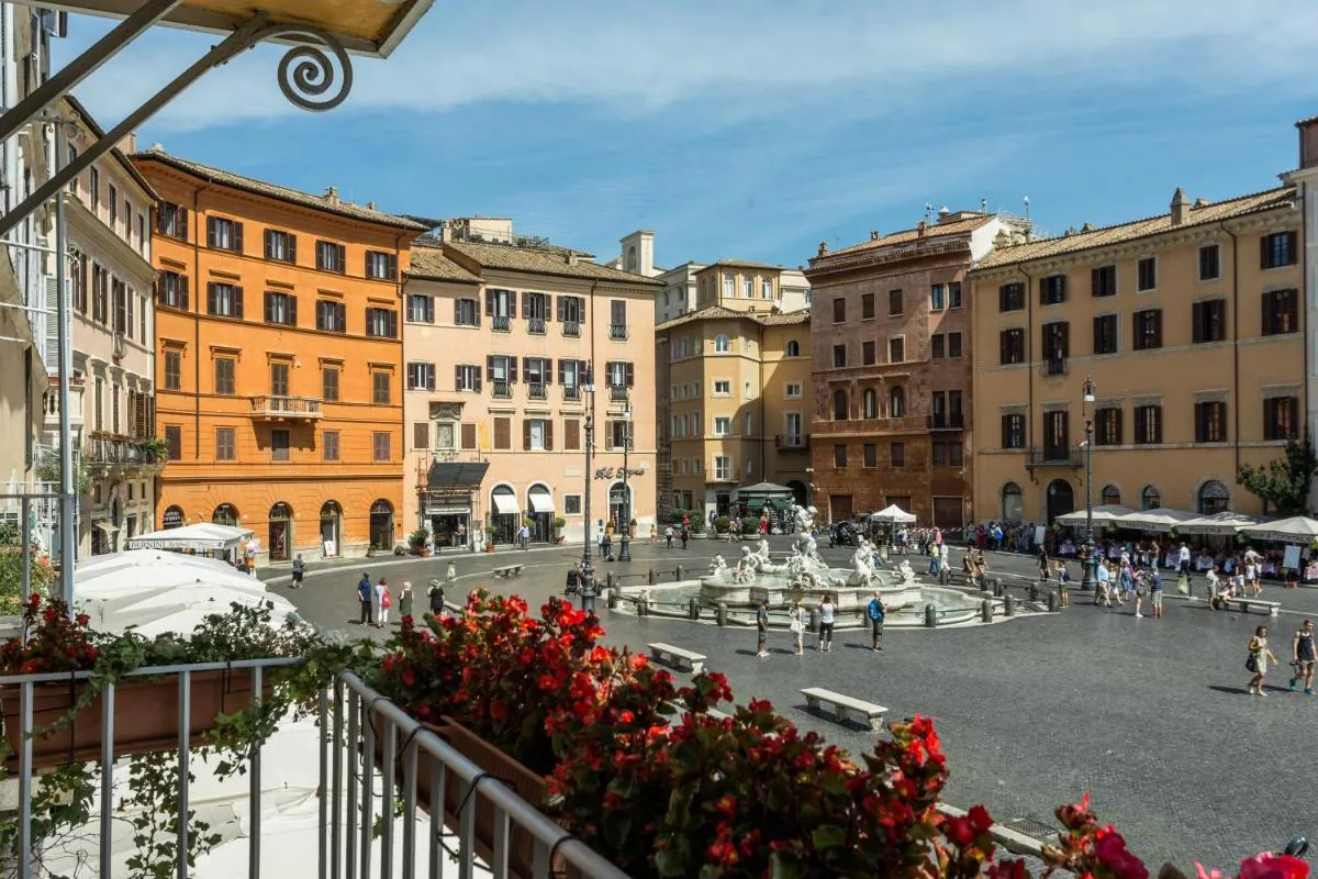 Image 5 of Hub Navona