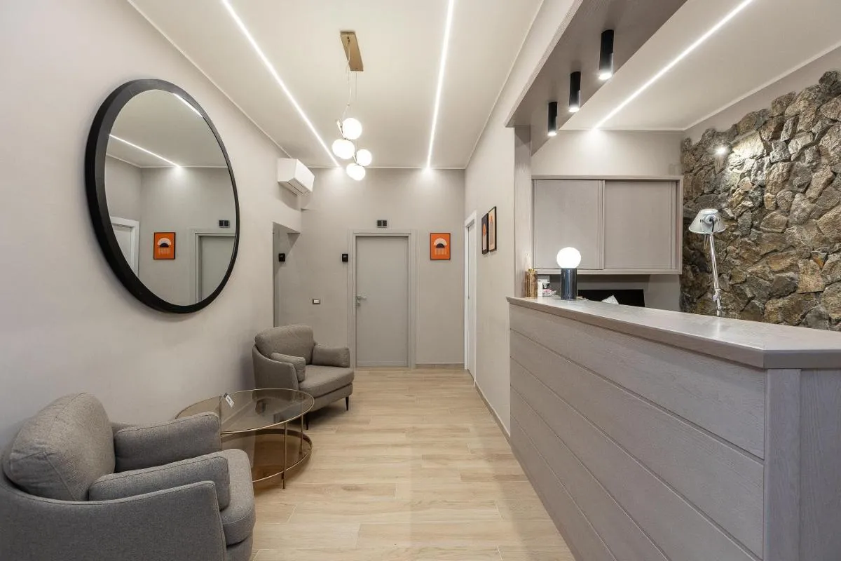 Image 2 of IRON Luxury Rooms