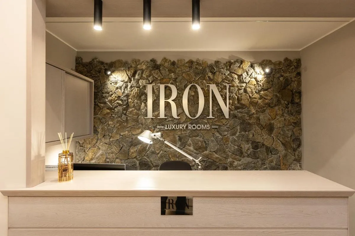 Image 5 of IRON Luxury Rooms