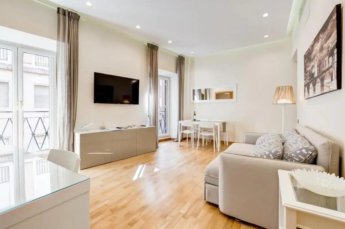 Image 2 of LUXURY APARTMENT’S CENTER