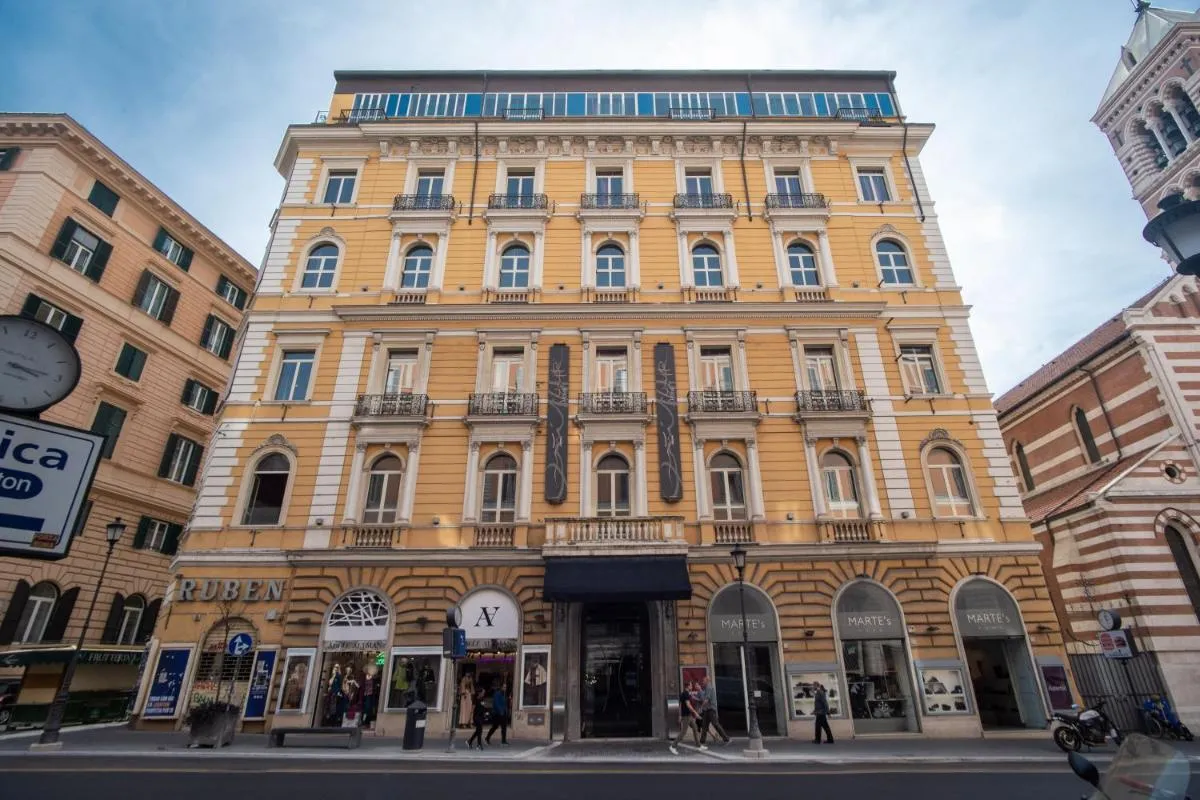 Image 4 of La Griffe Hotel Roma