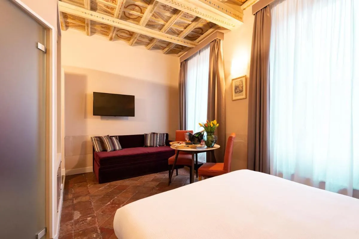 Image 4 of Le Suite del Barone