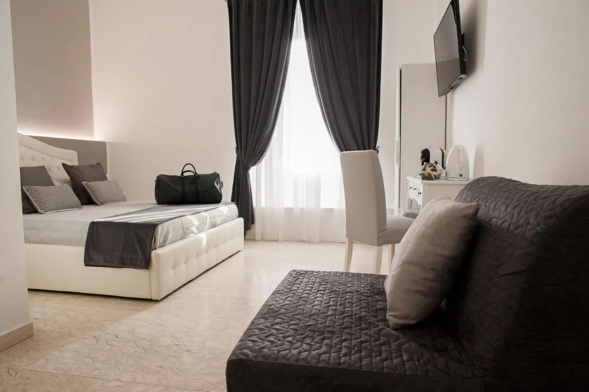 Image 2 of Lifestyle Veneto Suite
