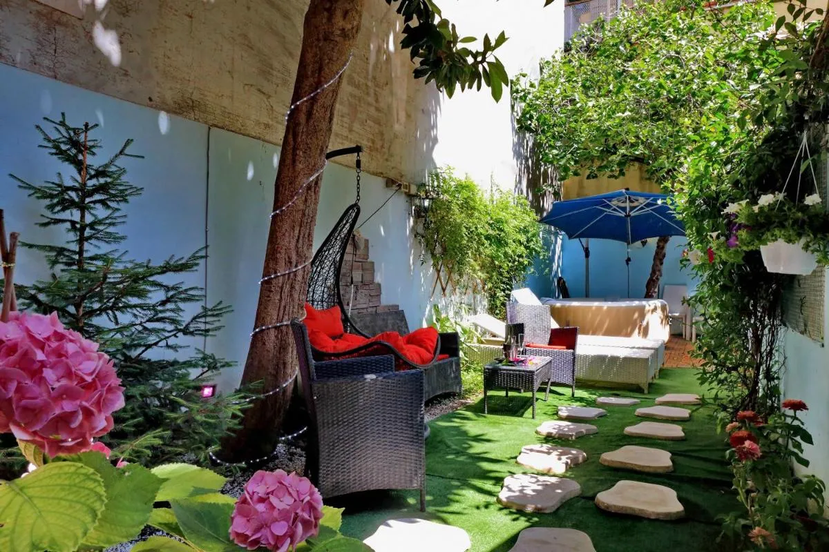 Image 4 of Luxury Domus