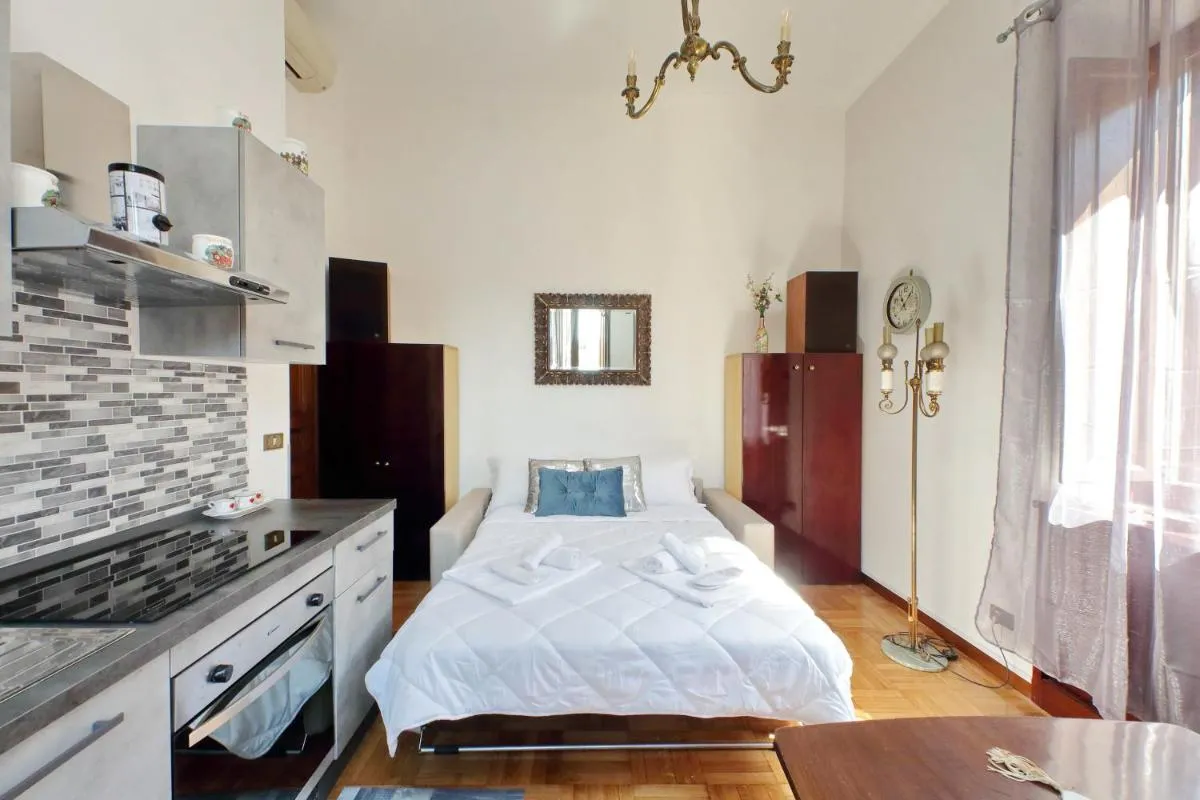 Image 3 of Luxury Domus AmaDora