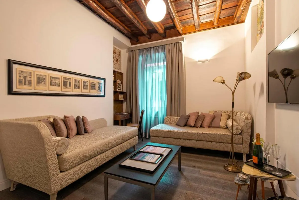 Image 6 of Maison Evelina