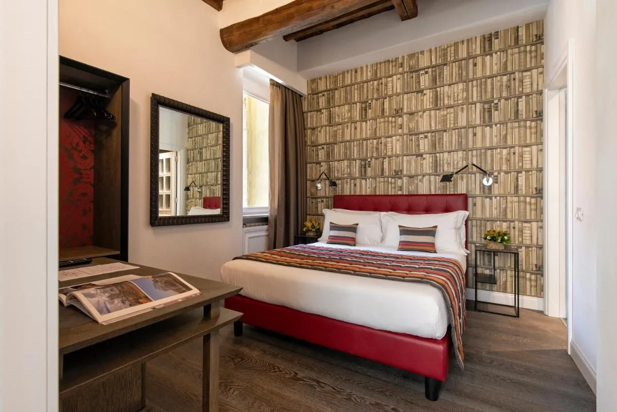 Image 5 of Maison Evelina