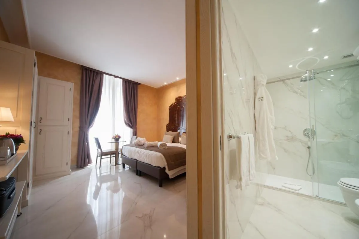 Image 2 of Maison Tritone