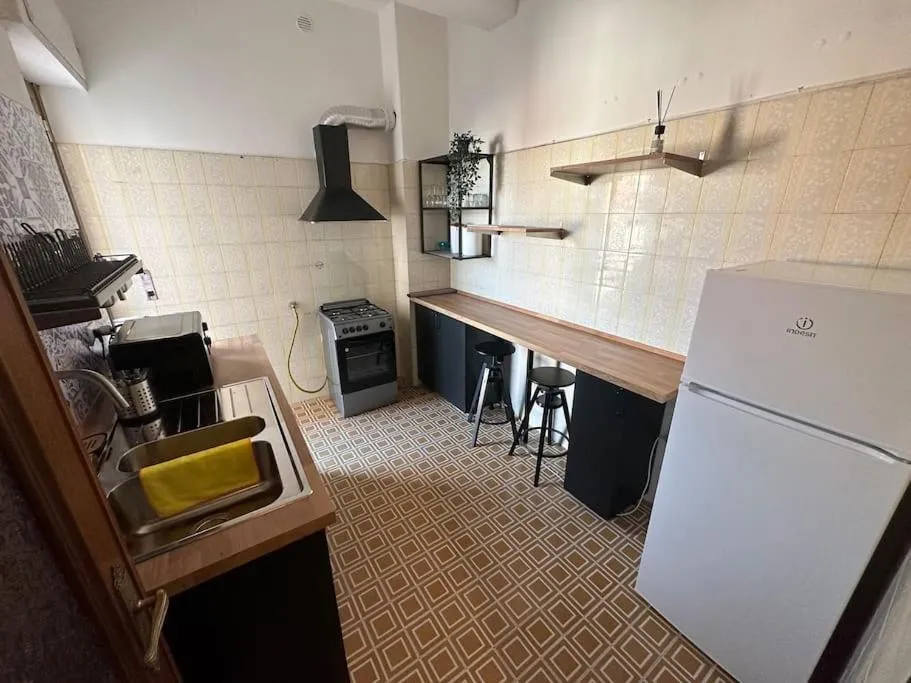 Image 2 of [Metro C – Centocelle] Ampio Appartamento con tre camere da letto