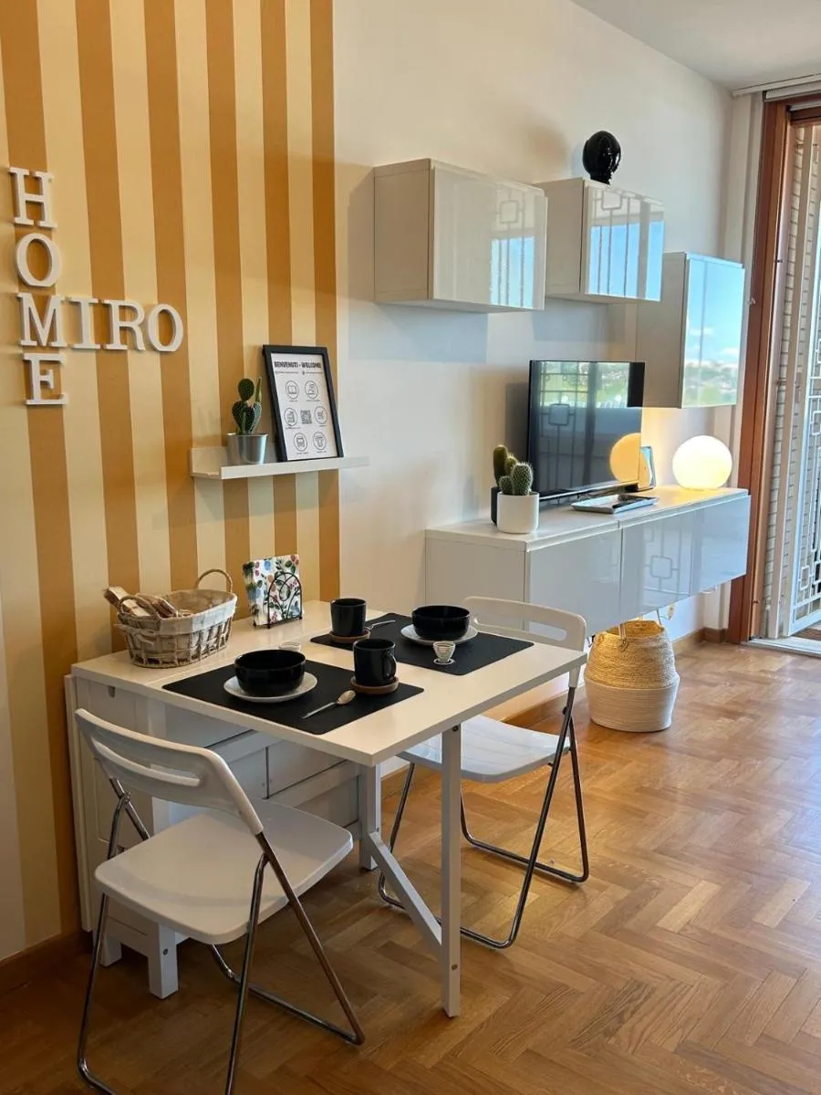 Image 3 of Miro Home II