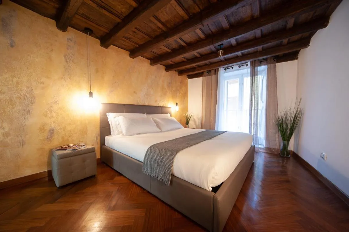 Image 1 of Navona Jacuzzi Rooms