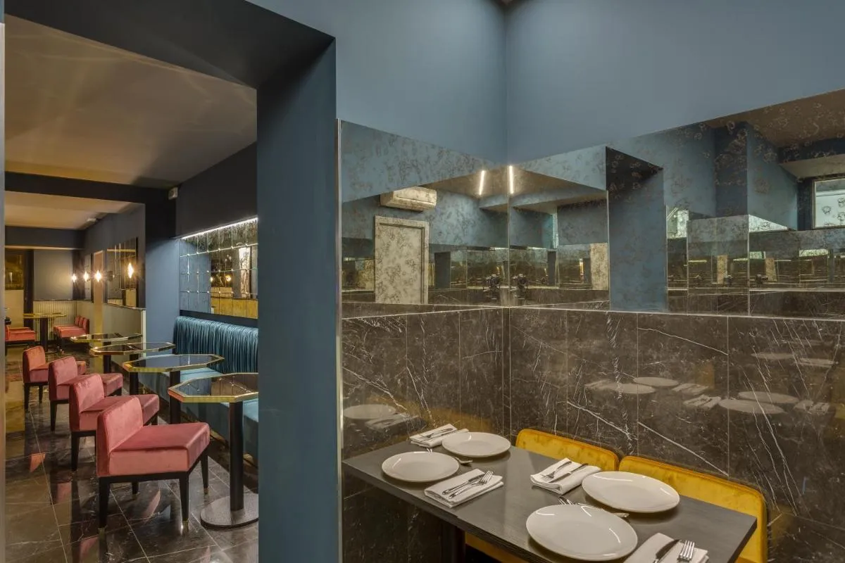 Image 2 of Otivm Hotel