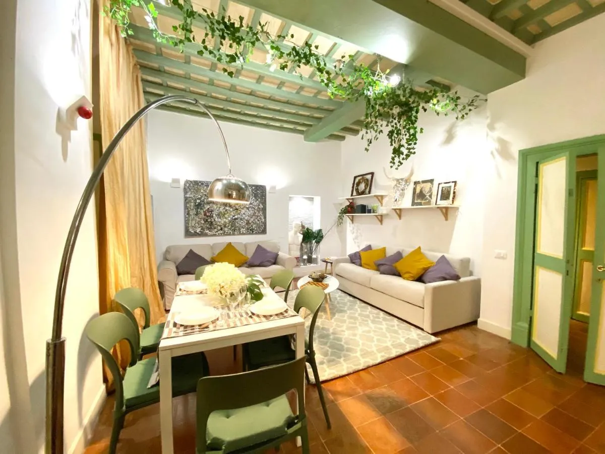 Image 3 of Pantheon Ancient Rome Apartment