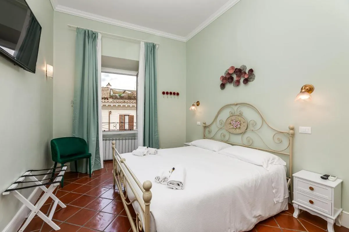 Image 1 of Pantheon Luxury House