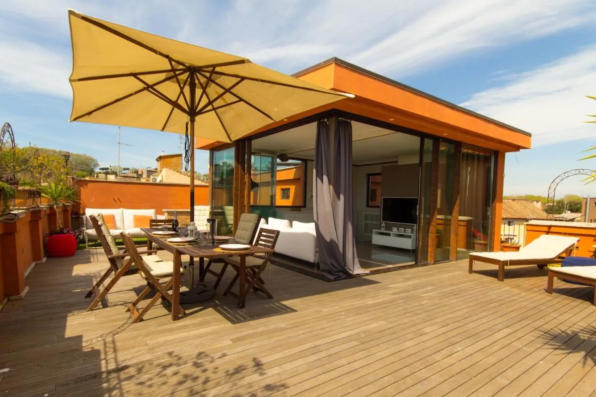 Image 3 of Pelliccia 11 Trastevere Penthouse