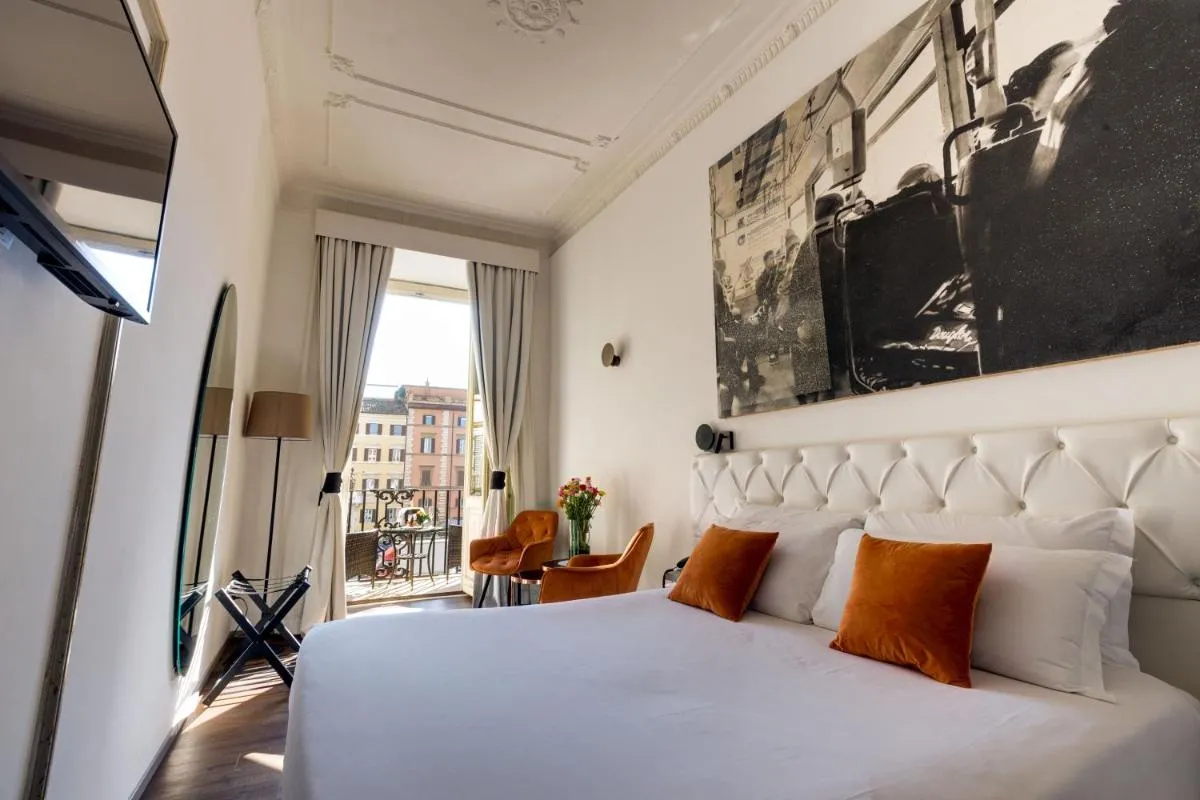 Image 1 of Piazza Farnese Luxury Suites