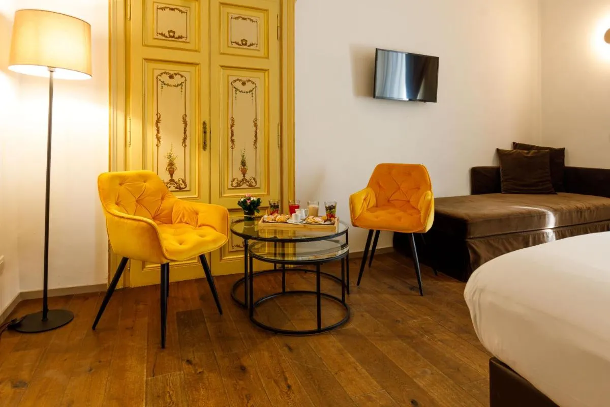 Image 3 of Piazza Farnese Luxury Suites