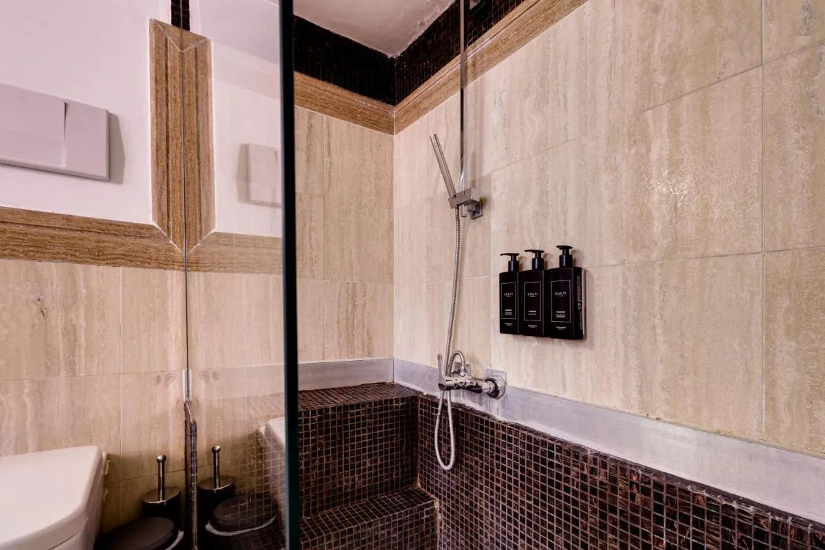 Image 2 of Piazza Farnese Luxury Suites