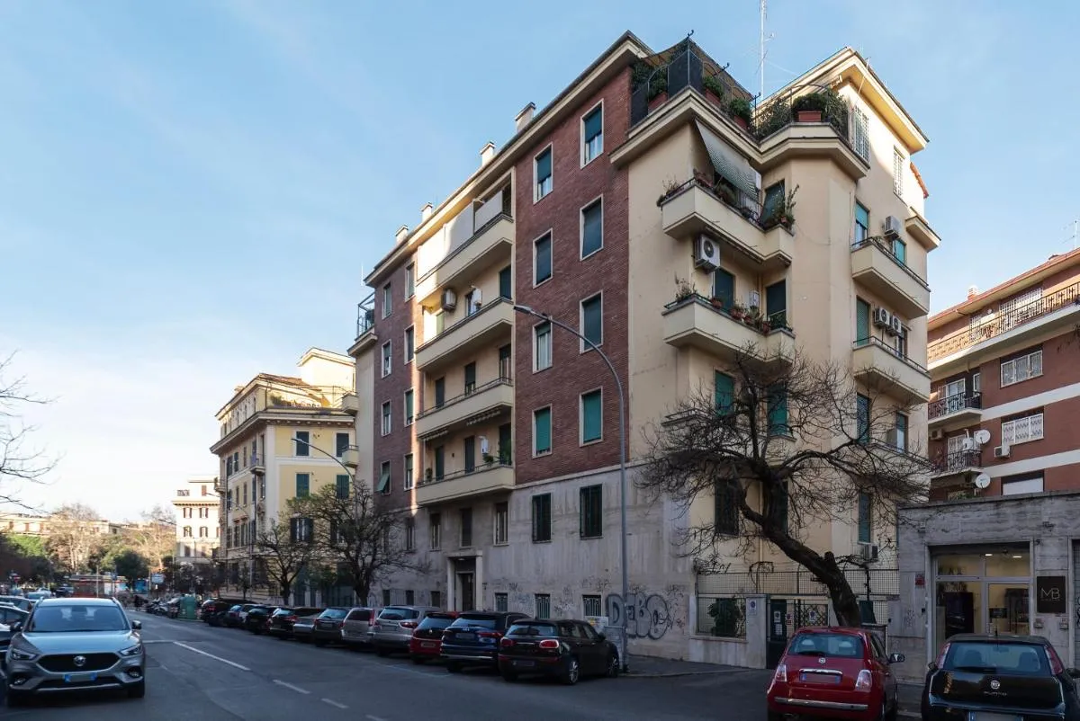 Image 5 of Piazza di Roma Turquoise Apartment