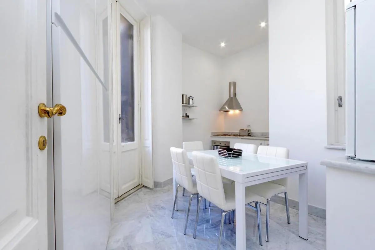 Image 3 of Prestigious Apartment Via Veneto