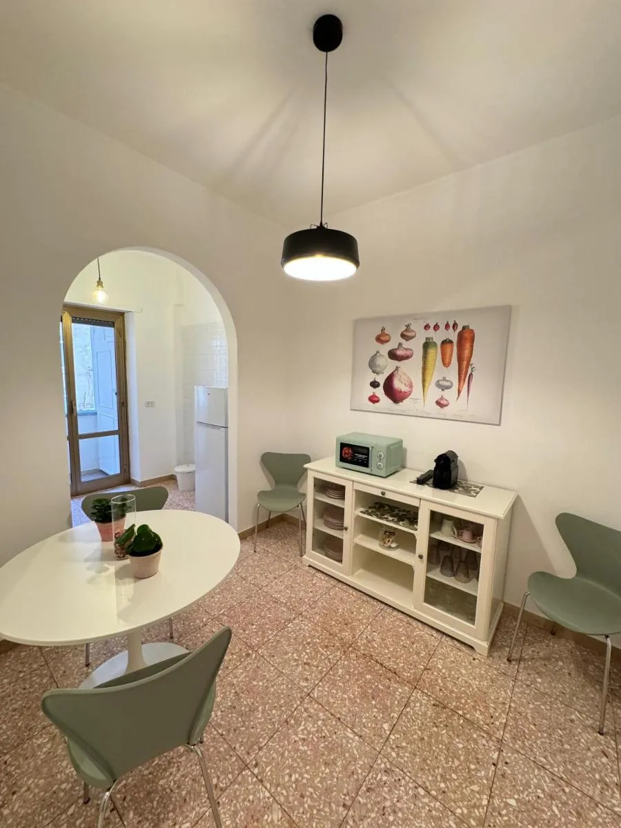 Image 6 of Pretty house