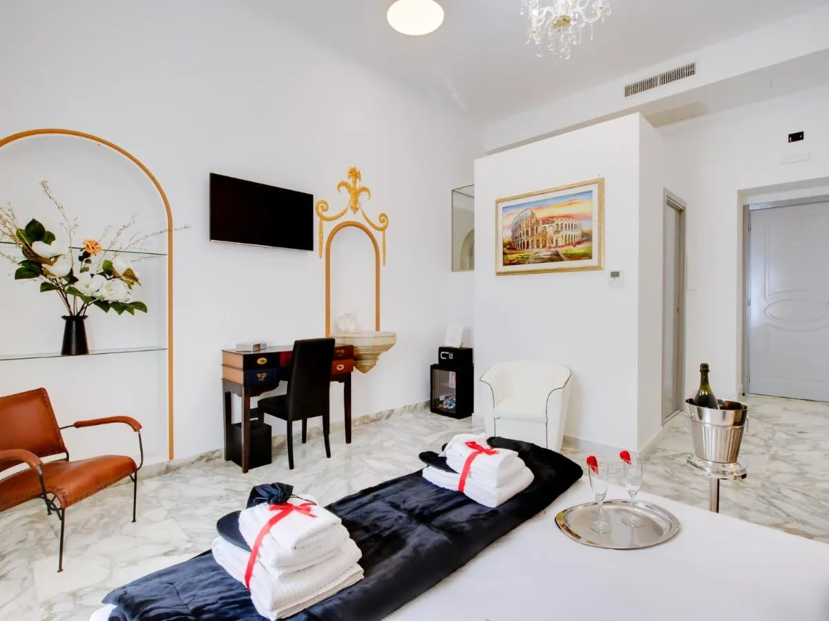 Image 4 of Queen Palace Suites