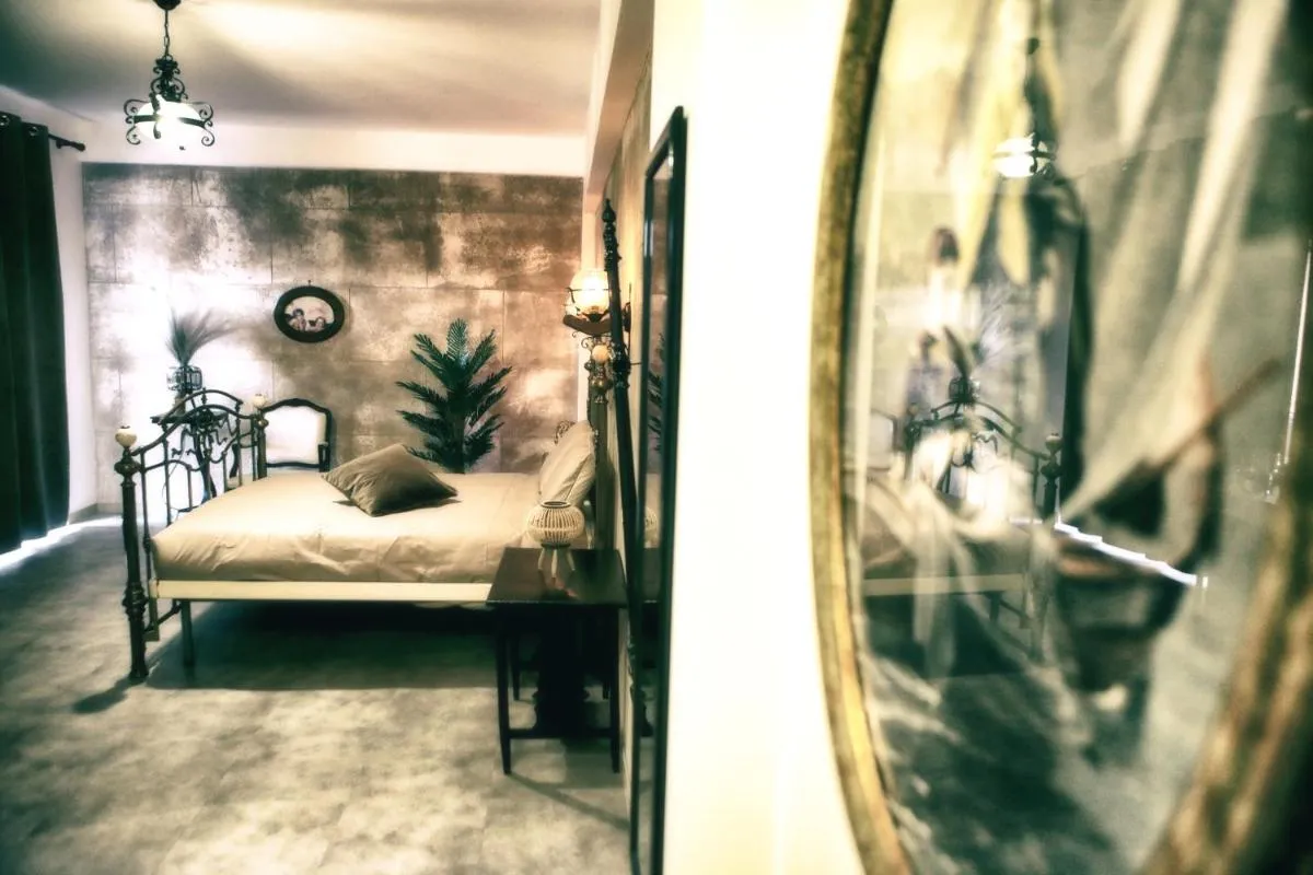 Image 2 of Roma Imperial Suites