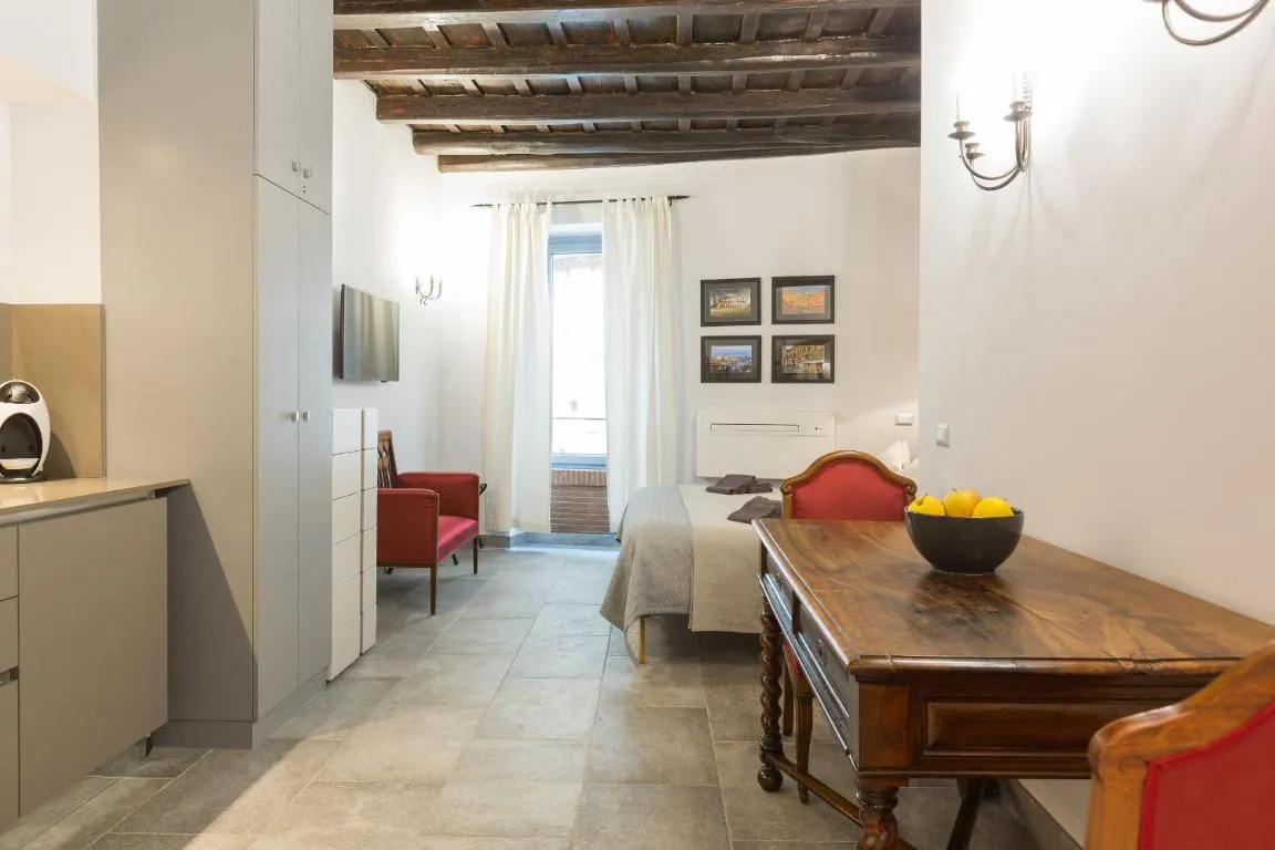 Image of Roman Forum Suite