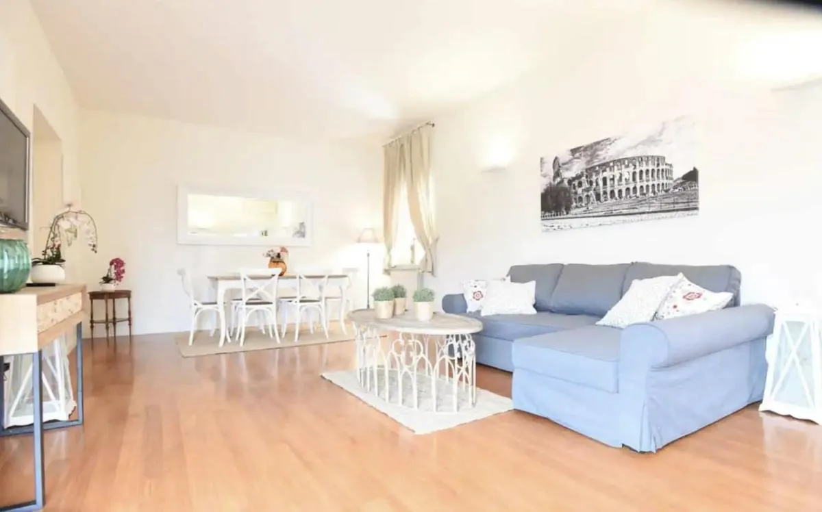 Image of Romantic Apartment Metro Flaminio