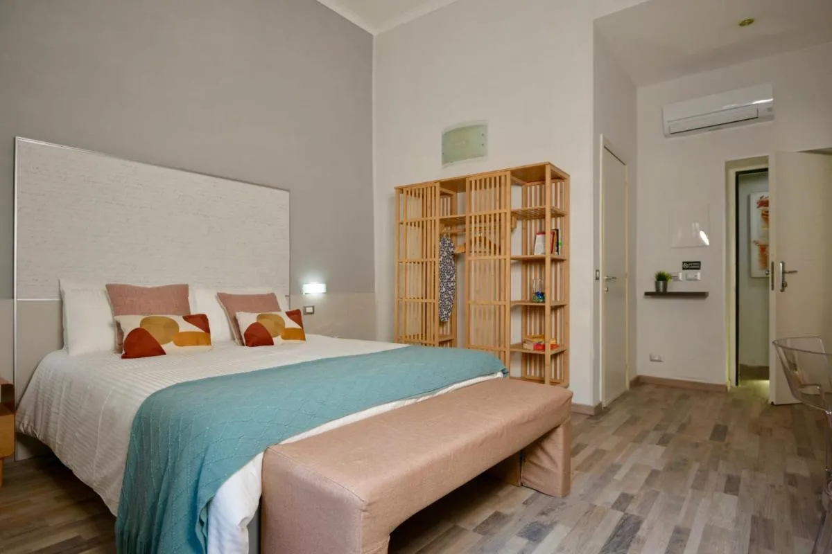 Image 4 of SUITE CASTELFIDARDO 50