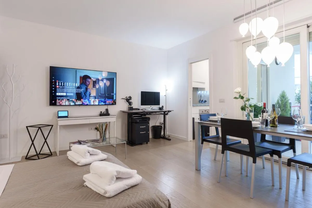 Image 6 of Seven Luxury Apartment Parioli