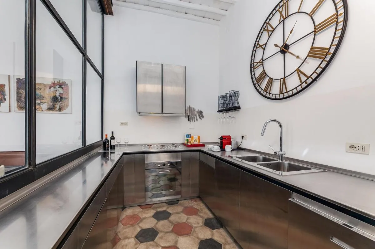 Image 2 of SpanishSteps Luxury Apartment